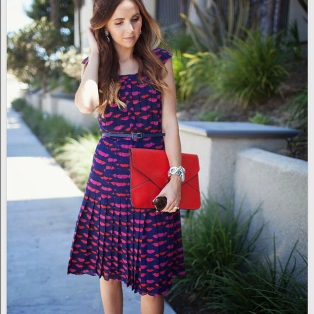Kisses halogen dress NWT